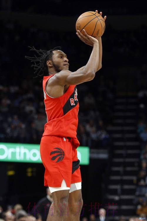 奎克利全场22投仅6中，三分8中2得到20分5篮板7助攻4抢断